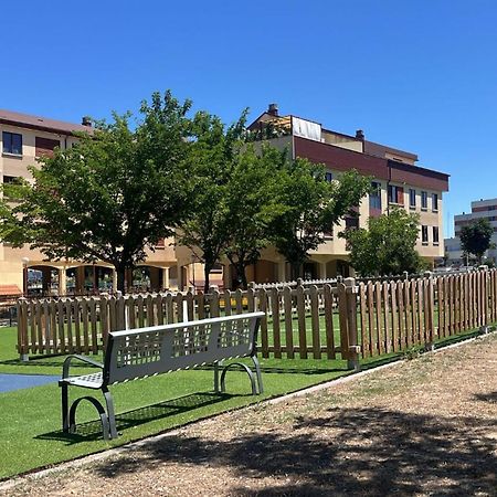Apartamento Ideal A La Entrada De Salamanca !!! 산타마리타데토르메스 외부 사진