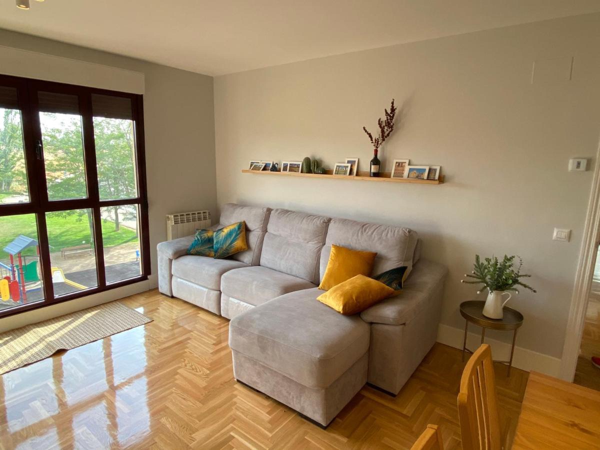 Apartamento Ideal A La Entrada De Salamanca !!! 산타마리타데토르메스 외부 사진